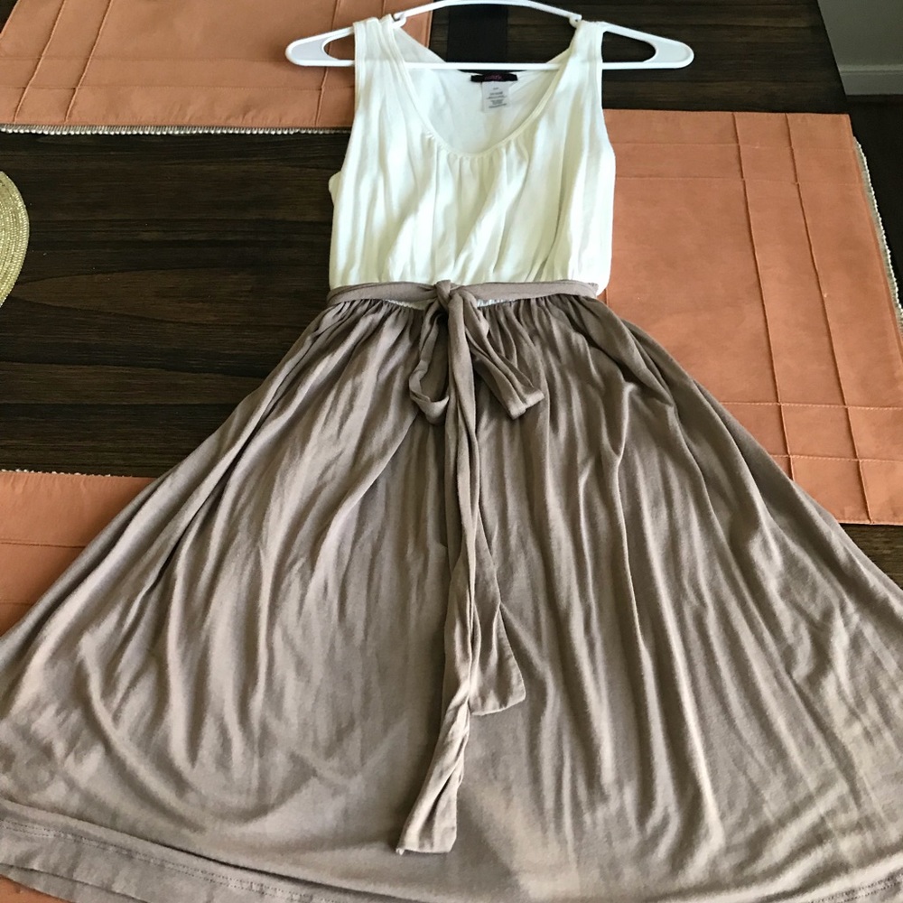 Cream/light brown sundress with waist belt